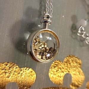 NRT Marked Silver-toned Bubble Pendant with Flakes Necklace 16"